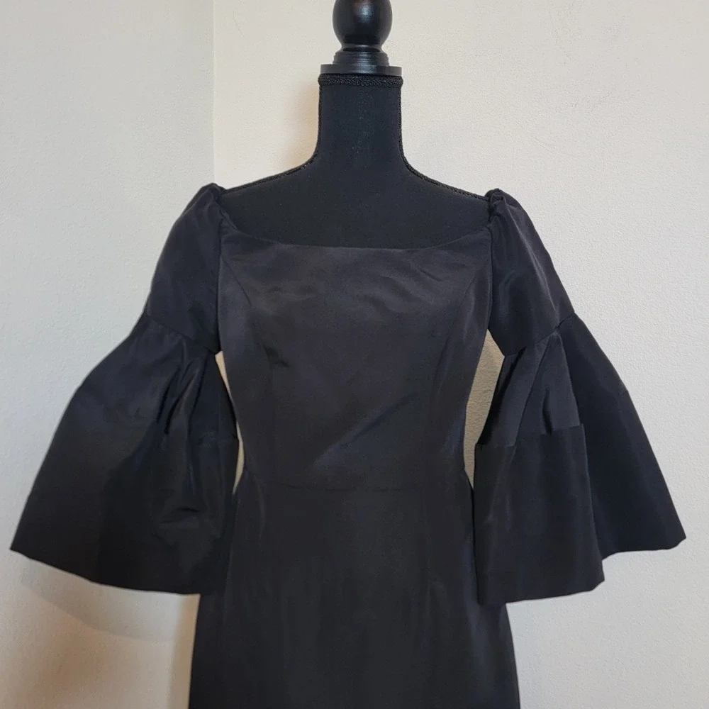 Carolina‎ Herrera Black Silk Lined Puff Balloon Bell Sleeve Knee Length USA Sz 8
